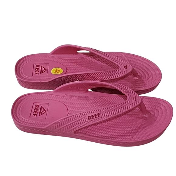Reef super comfy pink water friendly flip flops sandals water shoes size 9 new!! - Picture 6 of 6